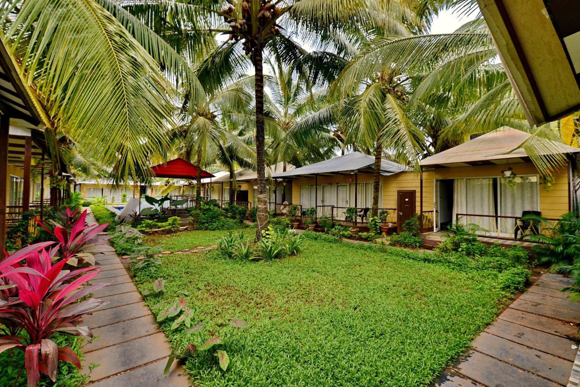 Collection O Retreat Morjim Resort Exterior foto